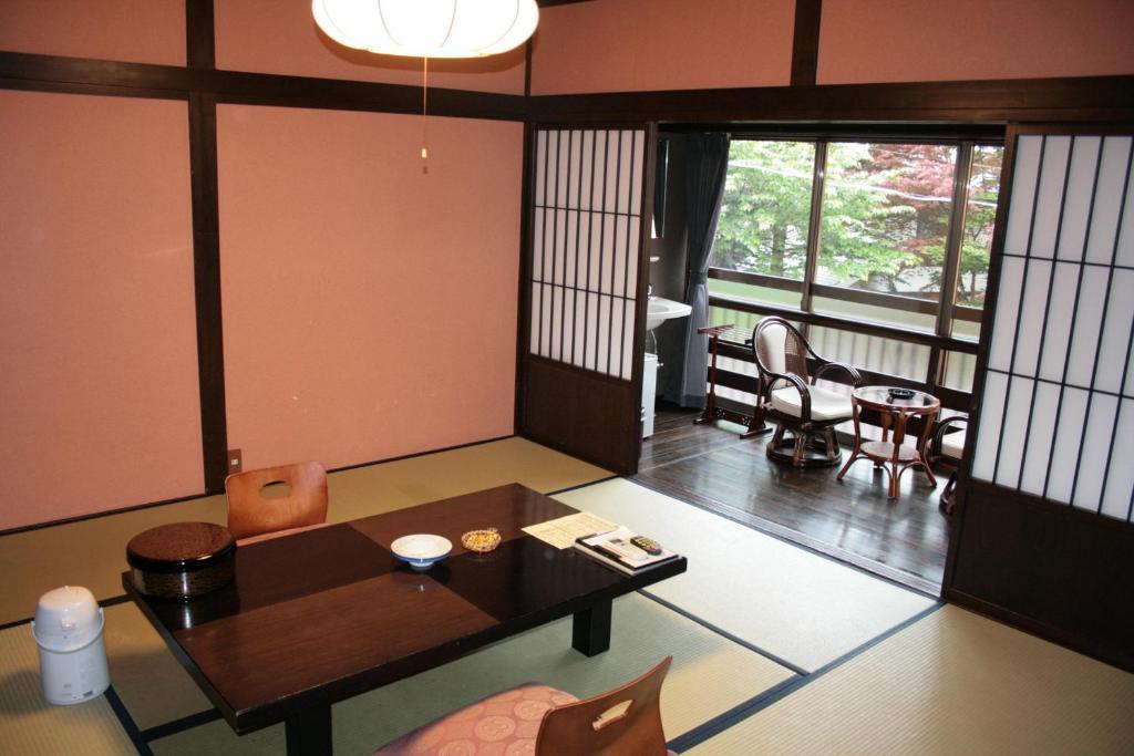 Hotel Mikunitoge Onsen Oyado Honjin Yuzawa  Habitación foto